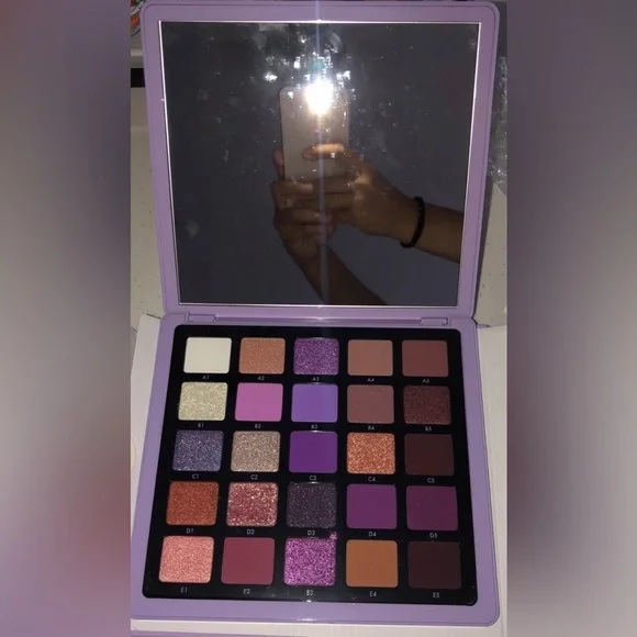 Norvina Vol. 5 palette
